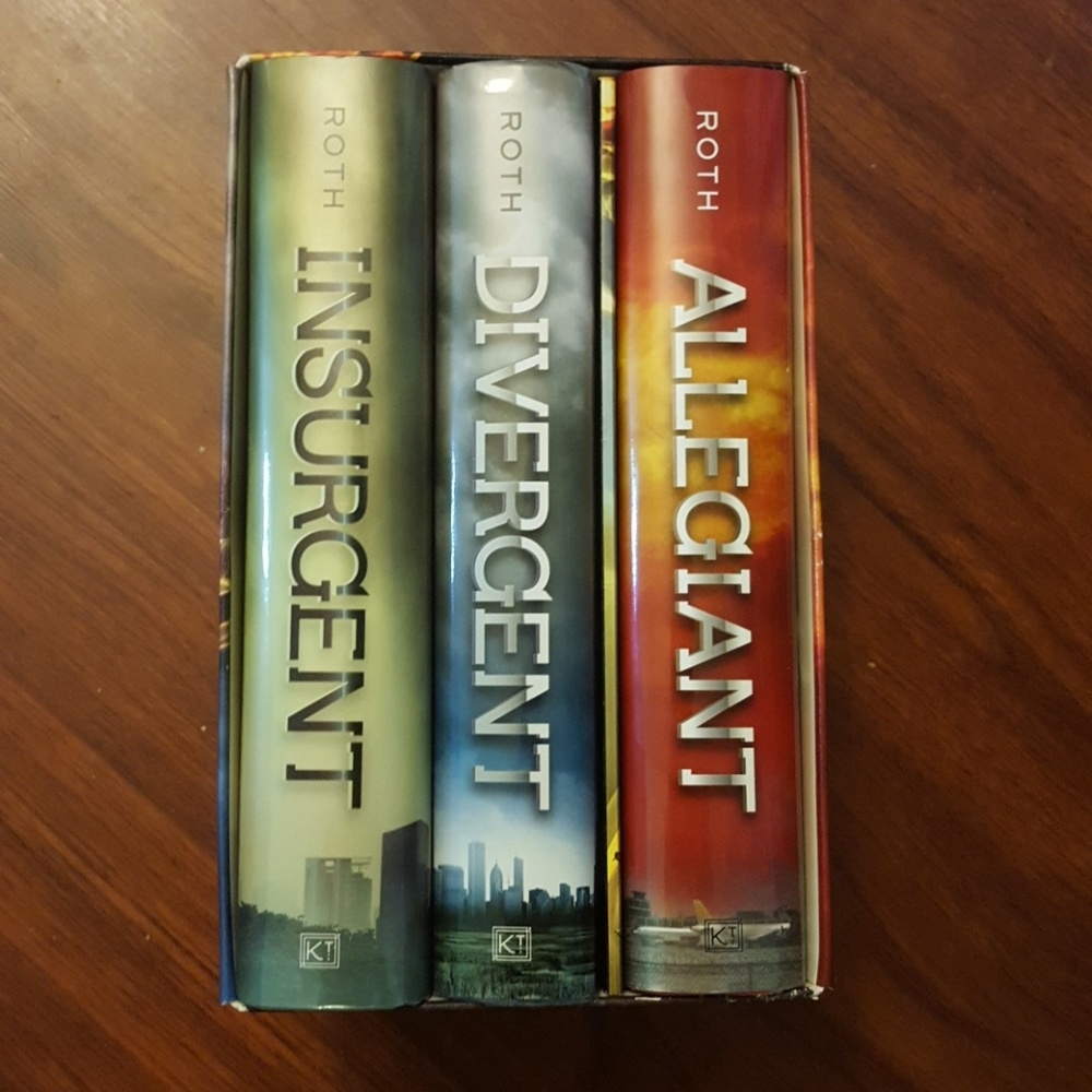 Books- Divergent series